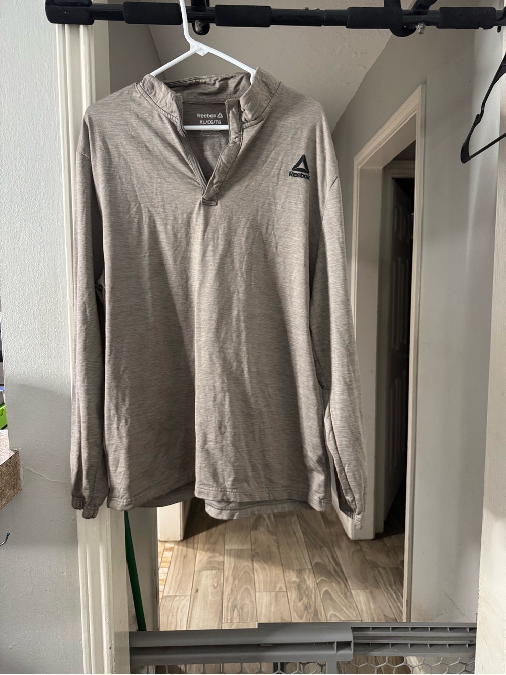 Reebok Men’s Heather Gray Quarter-Zip Pullover Sweater